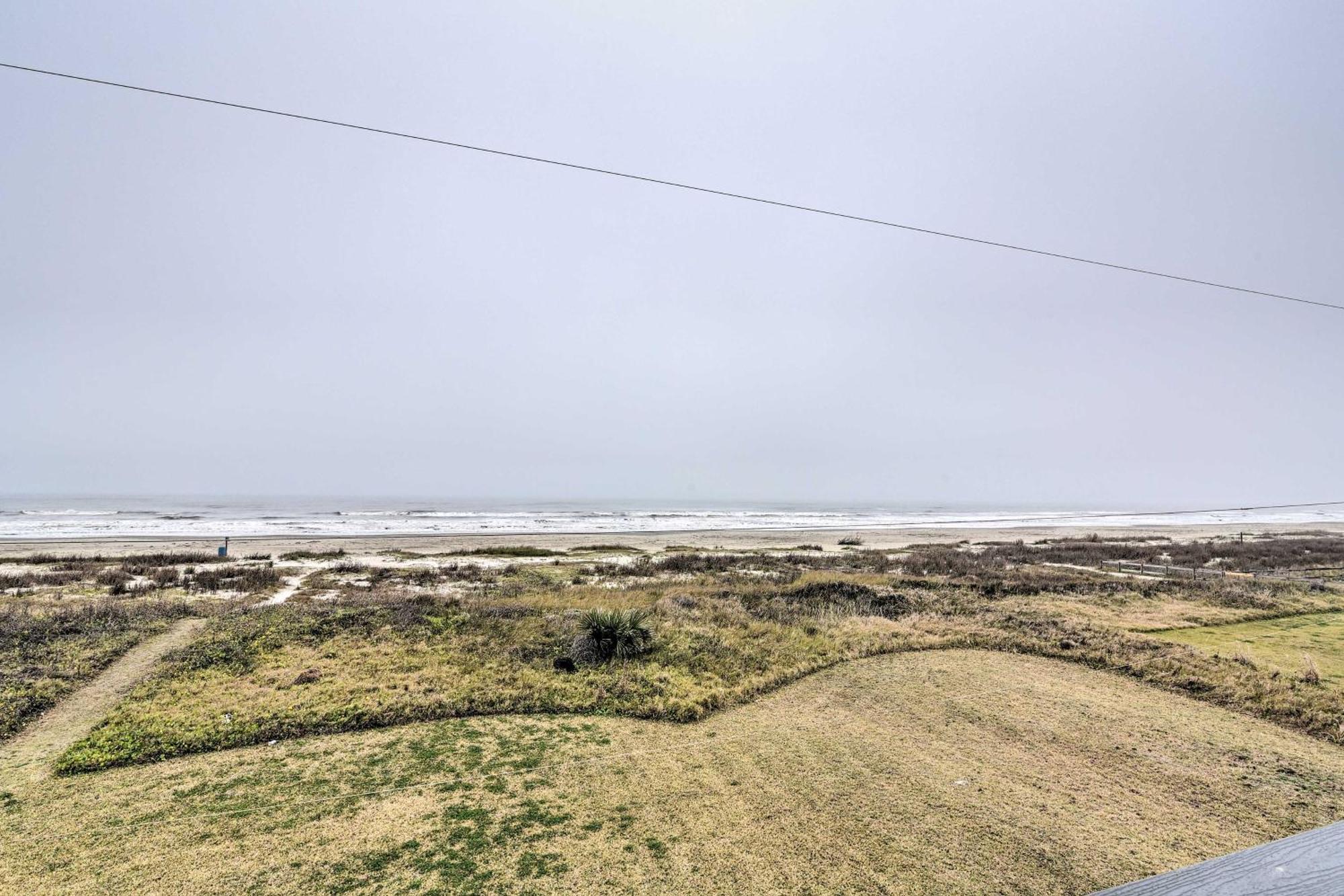 Oceanfront Galveston Home - Walk To Beach! Dış mekan fotoğraf