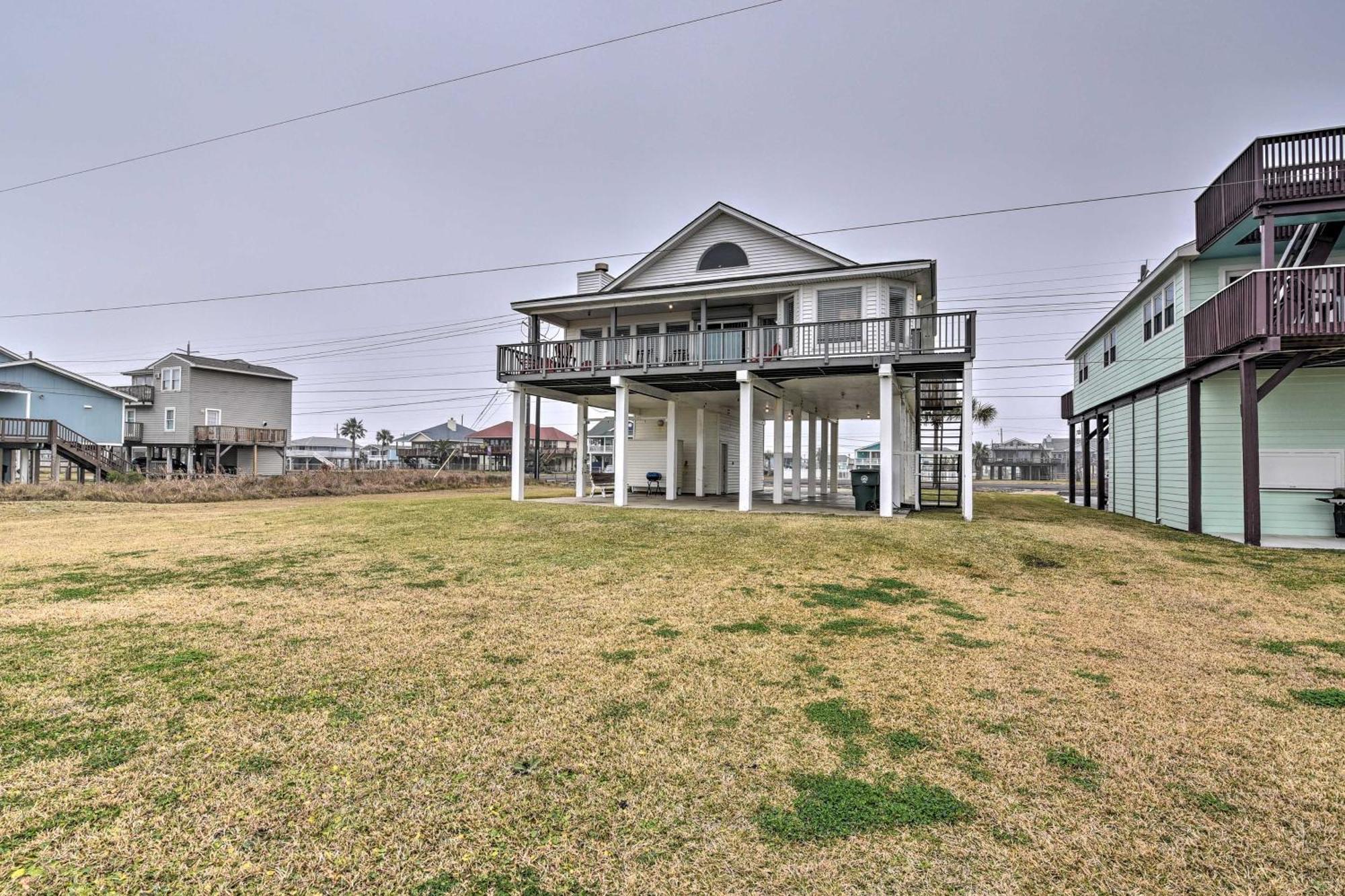 Oceanfront Galveston Home - Walk To Beach! Dış mekan fotoğraf